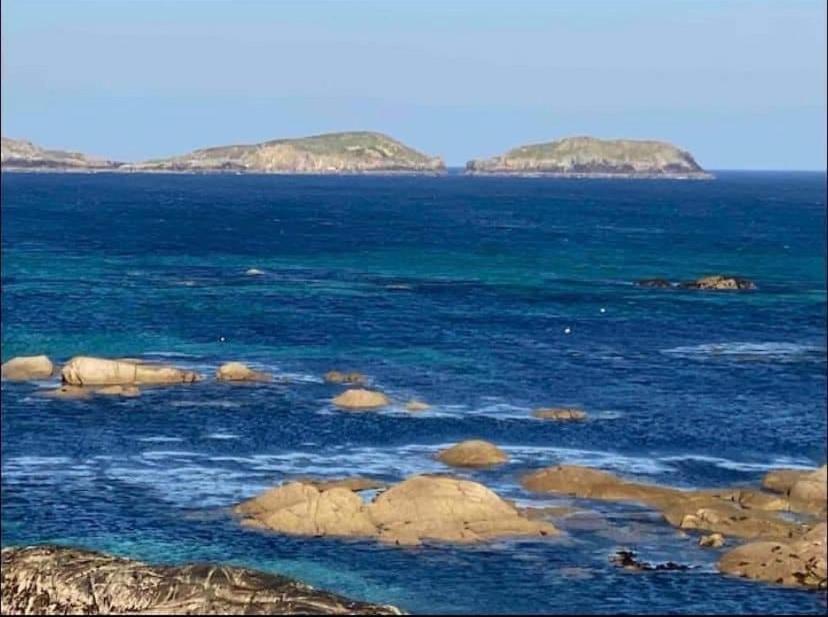 Drop Anchor House, Spacious 3 Bedroom Apartment, Fabulous Sea Views Cleggan Exteriör bild