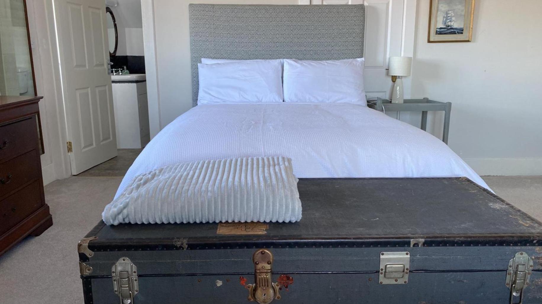 Drop Anchor House, Spacious 3 Bedroom Apartment, Fabulous Sea Views Cleggan Exteriör bild
